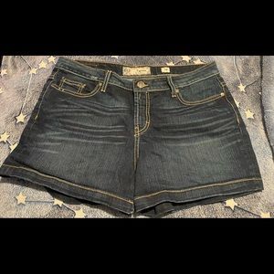 Womens denim BKE Payton shorts size 34